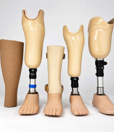 Chân giả dưới gối