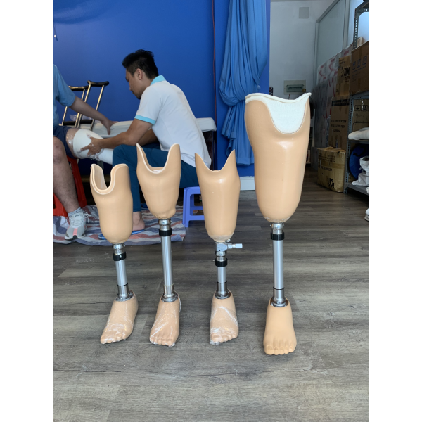 Chân giả dưới gối